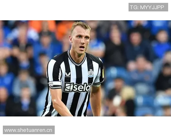 阿什利科尔评选英超最佳后卫阵容内维尔埃弗拉贝尔沃克与我同在