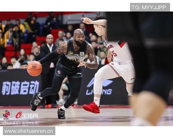 布朗激活替补阵容文班少远投米罗篮板技能点满助力球队胜利